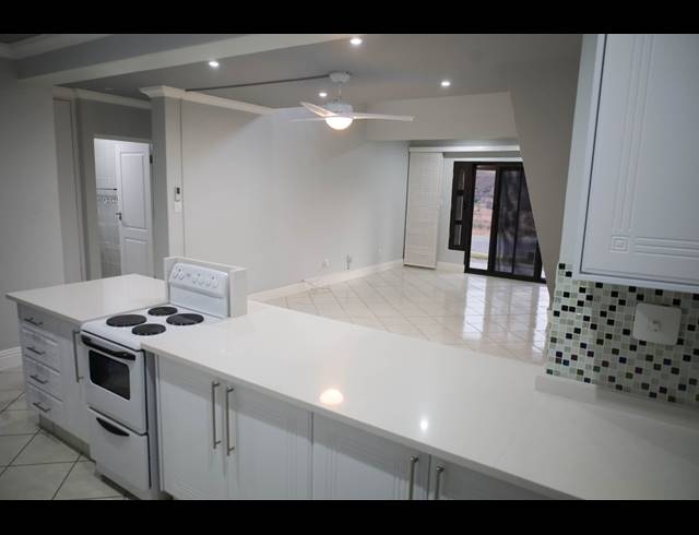 4 BEDROOM HOUSE FOR SALE IN VULINTABA COUNTRY ESTATE